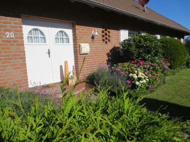 Luft Und Meer 4**** Ferienwohnung Hage Экстерьер фото
